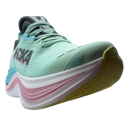 Hoka one - one, x