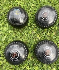 Thomas Taylor & Hemselite Lawn Bowl Set -Very Good Condition -Size 3