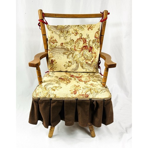 Rare vintage children - rare, swivel