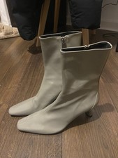 ZARA Women Green Pointed Toe