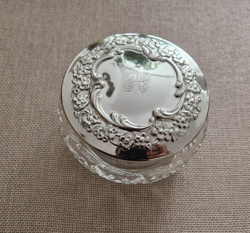 Vintage glass powder - powder, pot
