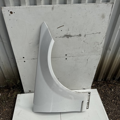 Mercedes class wing front - c,