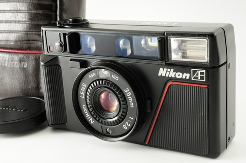 Near mint nikon - ], af