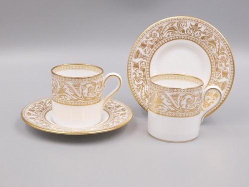 Two wedgwood gold florentine - wedgwood,