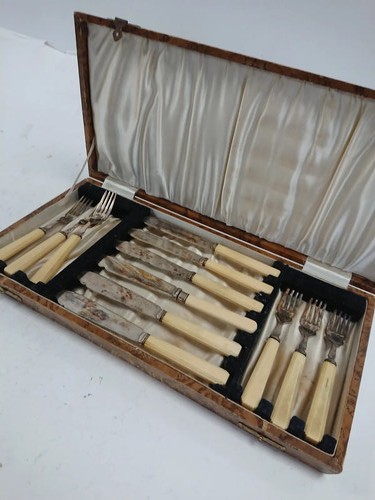 Vintage epns fish cutlery set - fish,