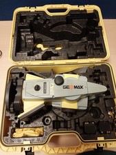 GeoMax Zoom 90 5" reflectorless total station