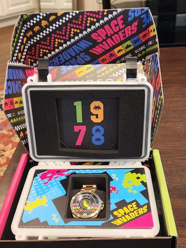 Nubeo space invaders watch for - space,