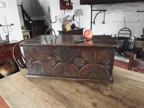 17th carved bible box - 17th,