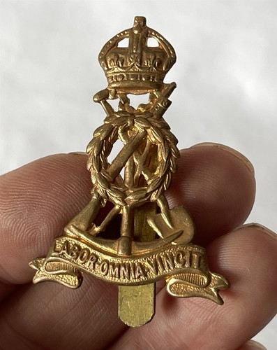 Vintage brass kings crown - brass,