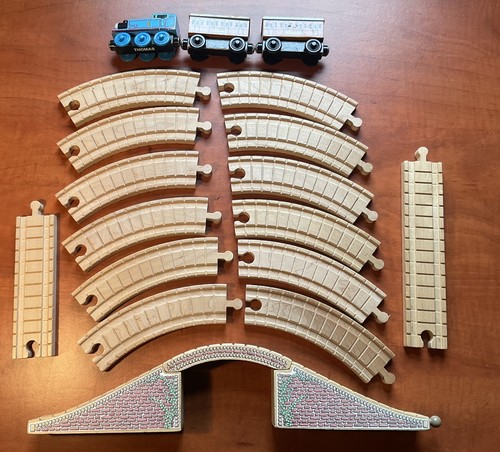 2001 thomas friends - &,