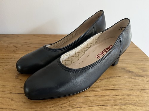 Ladies vintage brooke van - brooke,