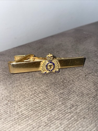 Vintage gold tone metal royal - vintage,