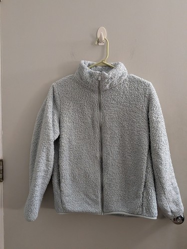 Uniqlo blue gray fluffy yarn - blue,