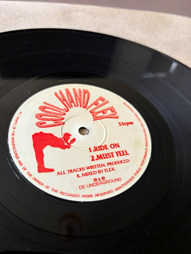 Must feel cool - must,