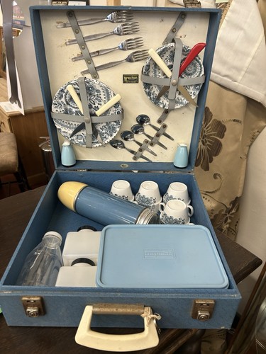 1950 brexton picnic hamper - 1950,