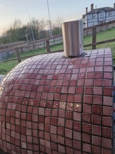 pizza oven + fire bricks base