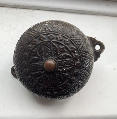 Victorian door bell 1899 - door,