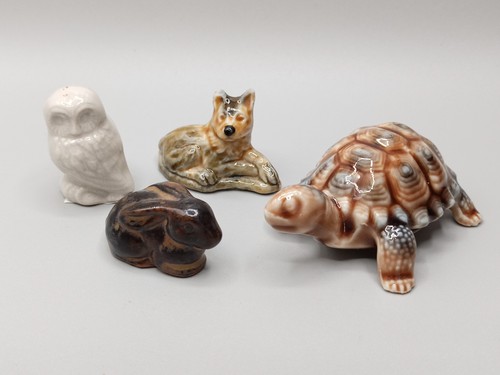 Wade figures and brown - 3,