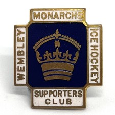 The Wembley Monarchs Ice Hockey Supporters Club Vintage Enamel Pin Badge UK