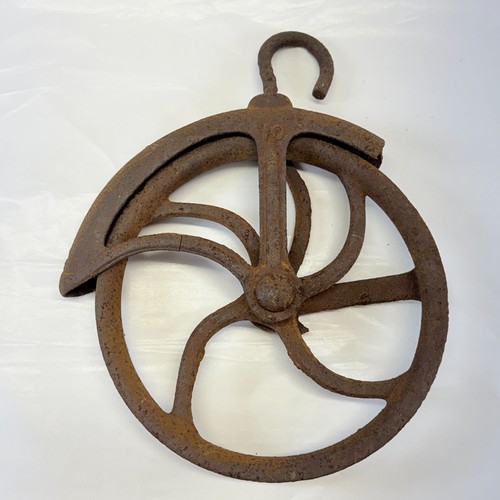 Vintage cast iron - cast, barn