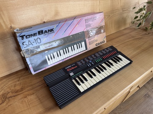 Casio vintage keyboard - sa-10,
