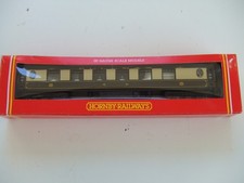 Hornby R223 Pullman 1st class