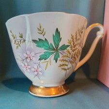 Vintage Tea Cup Louise By Queen Anne Bone China England Floral Design Pretty. 