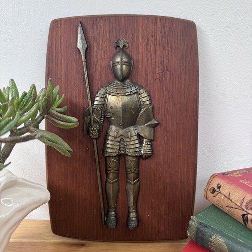 Mcm medieval knight wall - mcm,