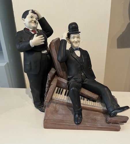 Laurel and hardy musical - laurel,