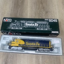 KATO  EMD SD45  37-1711 Santa