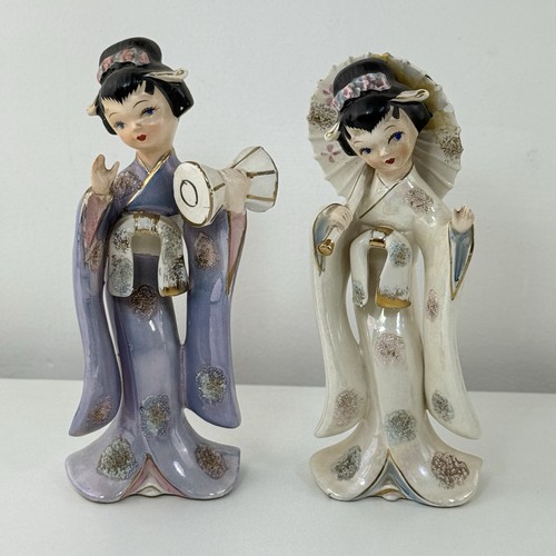 Geisha figurine pair - pair, porcelain