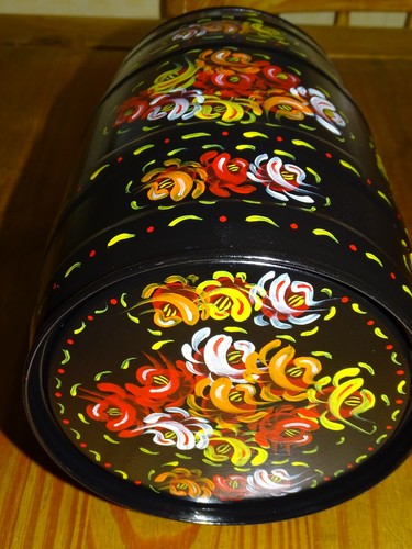 Lovely hand painted metal - lovely,