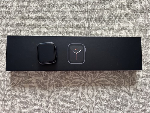 Apple watch nike 44mm - se,