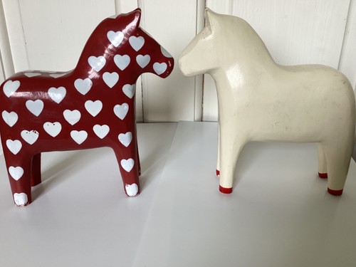 Pair white red - white, +