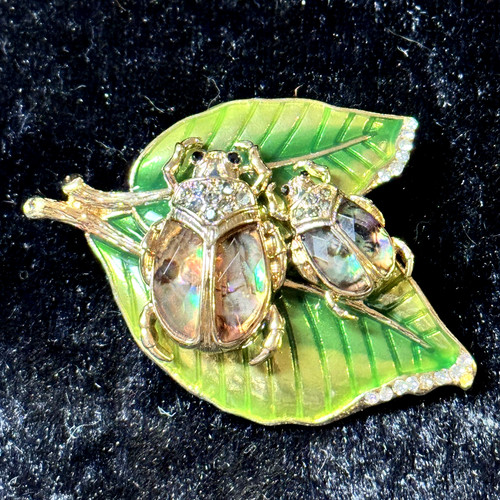 Napier double leaves and - leaves,