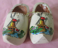 SET OF CREAM WOODEN DECORATIVE CLOGS WINDMILL DESIGN