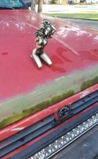FEMALE LADY HOOD ORNAMENT RAT