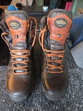 Meindl Island Rock Boots Size 9.5 ( 44)