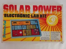 Vintage 1975 Science Fair - Solar Power Electronic Lab Kit - Radio Shack 28-246