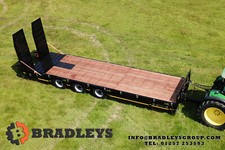 BRADLEYS TRI-AXLE LOW LOADER