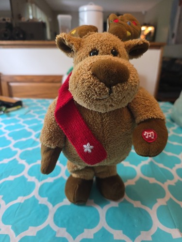 Singing dancing reindeer sings - dancing,