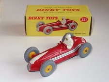 * dinky MASERATI - 231 ultra rare yellow plastic hubs