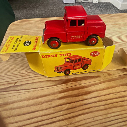 Dinky toys mint 255 land - dinky, .255