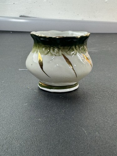 Vintage green and gold riffled - vintage,