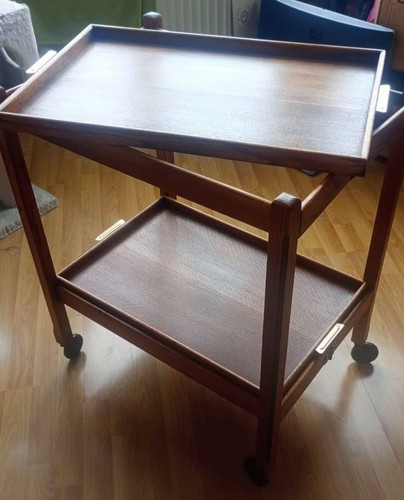 Vintage serving tea trolley - serving,