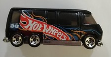 Hot Wheels GMC Motorhome in black (2006) Diecast Toy