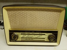 VINTAGE EKCO U319A BAKELITE