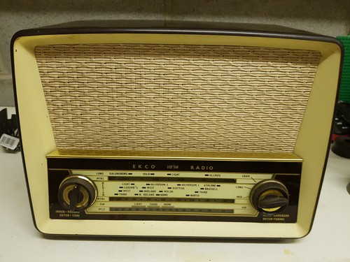Vintage ekco u319a - vintage, bakelite