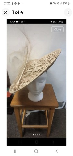 Large gold fascinator - gold,
