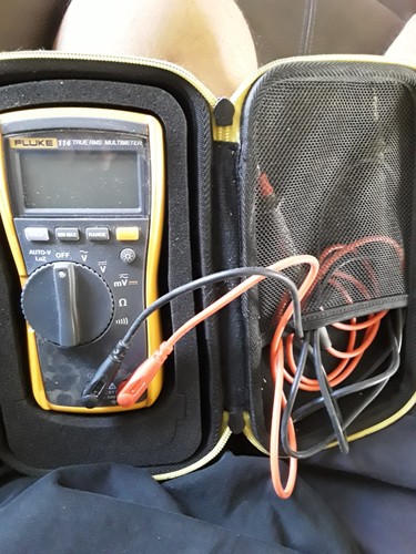 Fluke 114 multimeter - in, hard
